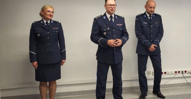Naczelnik Wydziału Ruchu Drogowego pożegnał się z policyjnym mundurem