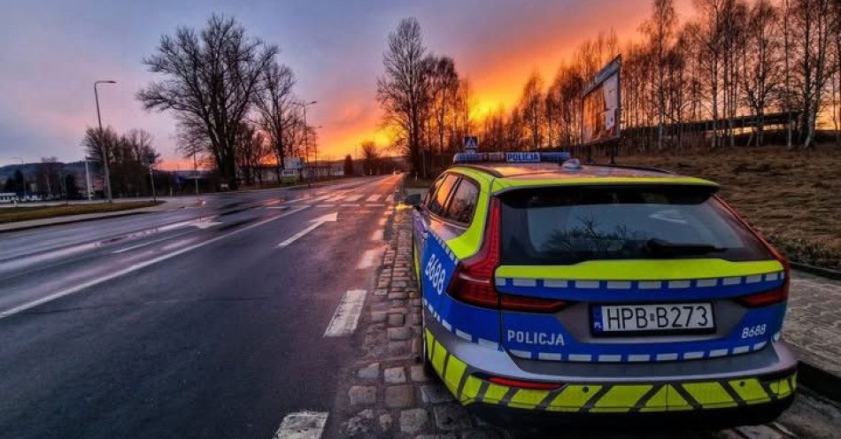 zdjęcie: Bezpieczny weekend zaczyna się od naszych decyzji / fot. KPP w Kamiennej Górze