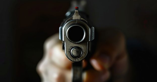 Nie żyje mężczyzna, postrzelony przez policjantów po ataku maczetą