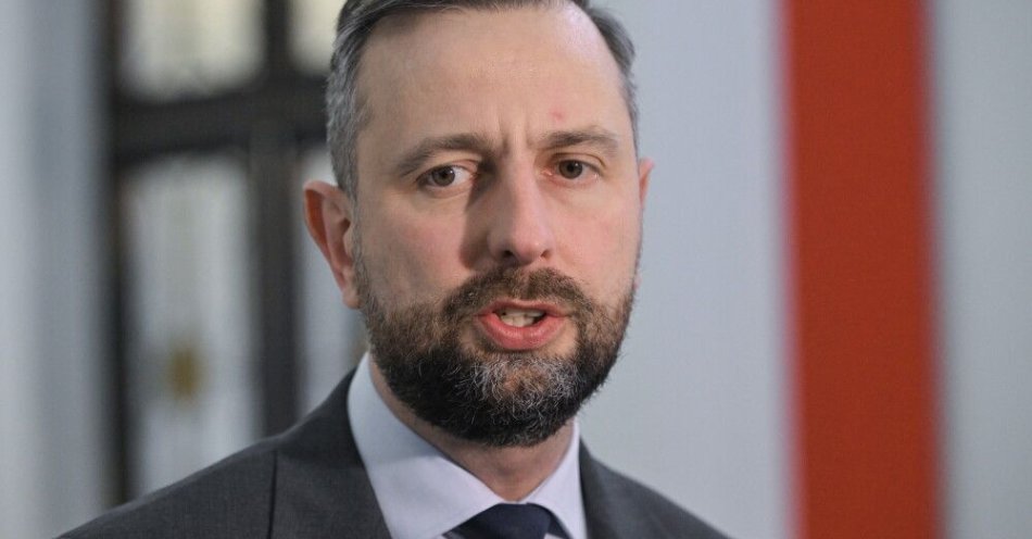 zdjęcie: Szef MON: nie ma sprawiedliwego pokoju bez udziału Ukrainy / Warszawa, 07.03.2025. Wicepremier, minister obrony narodowej Władysław Kosiniak-Kamysz podczas rozmowy z mediami w Sejmie w Warszawie, 7 bm. W kolejnym dniu posiedzenia Sejmu posłowie wysłuchają informacji premiera Donalda Tuska w sprawie sytuacji międzynarodowej i bezpieczeństwa Polski po szczycie państw sojuszniczych w Londynie oraz po posiedzeniu Rady Europejskiej. (aldg) PAP/Radek Pietruszka