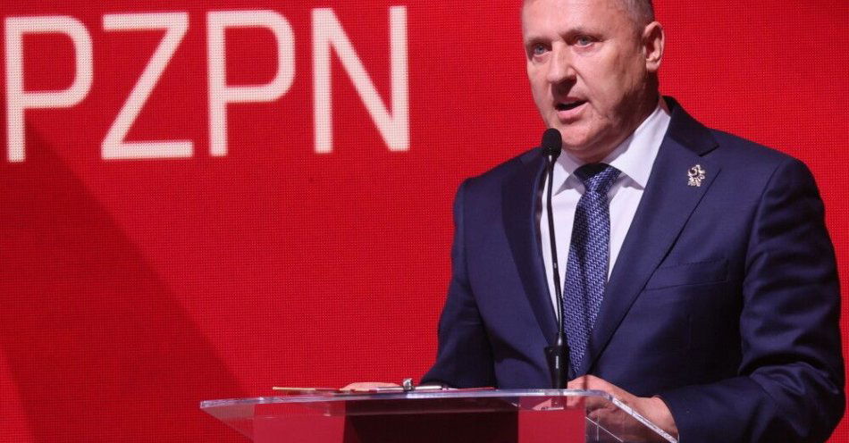zdjęcie: Zjazd PZPN - Kulesza prezesem kolejne cztery lata, zmiany wśród wiceprezesów / fot. PAP