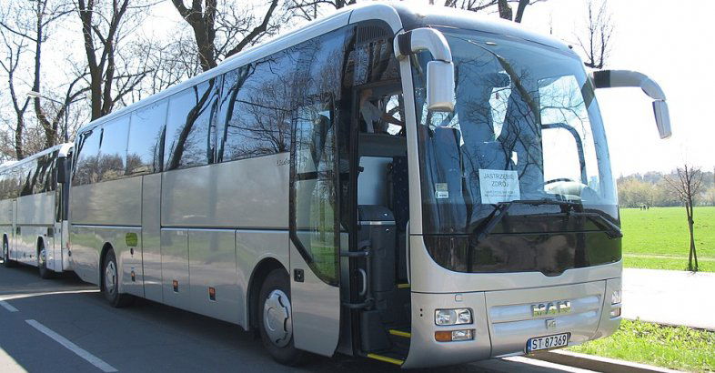 zdjęcie: W ramach relokacji rządowej, wyjadą dwa autobusy / Lukas 3z -/(CC BY-SA 4.0/https://creativecommons.org/licenses/by-sa/4.0/