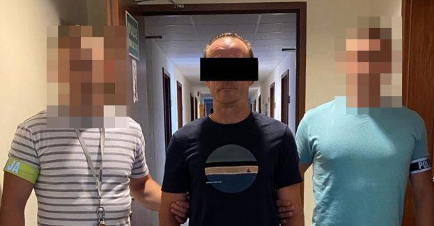 Z główki uderzył matkę, pięściami okładał ojca. 47-latek zatrzymany