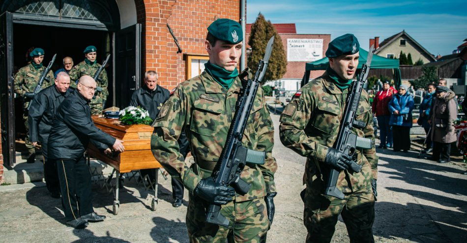 zdjęcie: Ostatnie pożegnanie wyjątkowego mieszkańca / fot. nadesłane