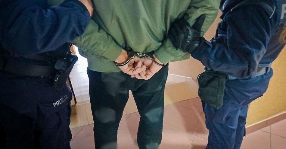 zdjęcie: Dwie osoby poszukiwane zatrzymane przez policję w Sokółce / fot. KPP Sokółka