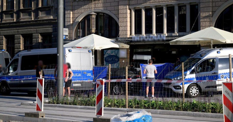 zdjęcie: Mężczyzna, który strzelał w Poznaniu, wcześniej groził, że sobie coś zrobi - miał cofnięte czasowo pozwolenie na broń / fot. PAP