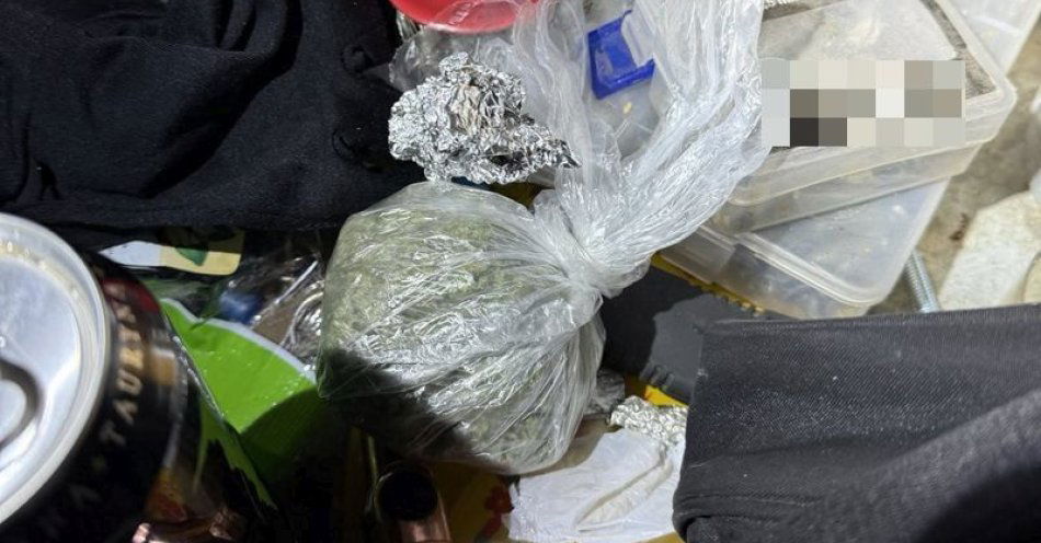 zdjęcie: Jelenia Góra: mężczyzna zatrzymany z 250 porcjami narkotyków / fot. KMP w Jeleniej Górze