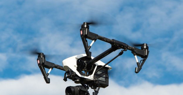 Policyjny dron obserwował ruch na drodze krajowej nr 25