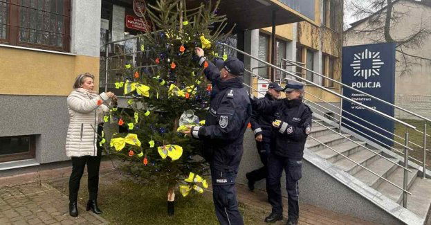 Odblaskowa choinka po raz dziewiąty przypomina o bezpieczeństwie