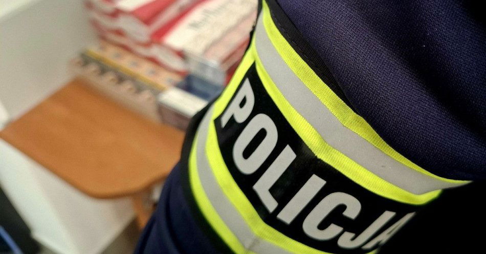 zdjęcie: Wysokie Mazowieckie: policja zabezpieczyła 238 paczek papierosów / fot. KPP Wysokie Mazowieckie
