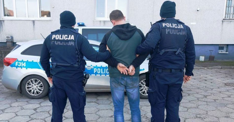 zdjęcie: Odpowie za włamanie, kradzieże i paserstwo / fot. KPP w Łowiczu