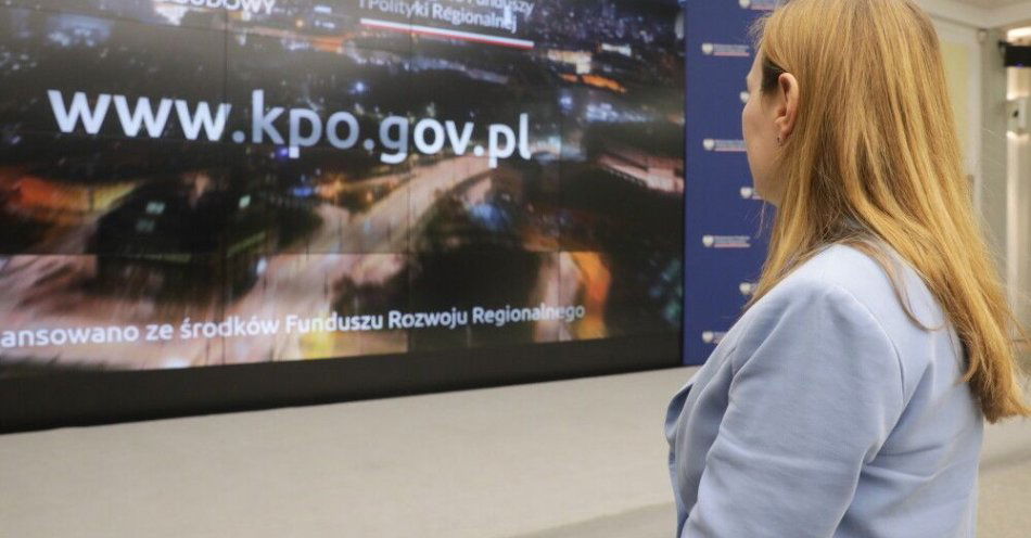zdjęcie: Prokuratura Europejska wszczęła śledztwo ws. wykorzystania środków z polskiego KPO w sektorze HoReCa / fot. PAP