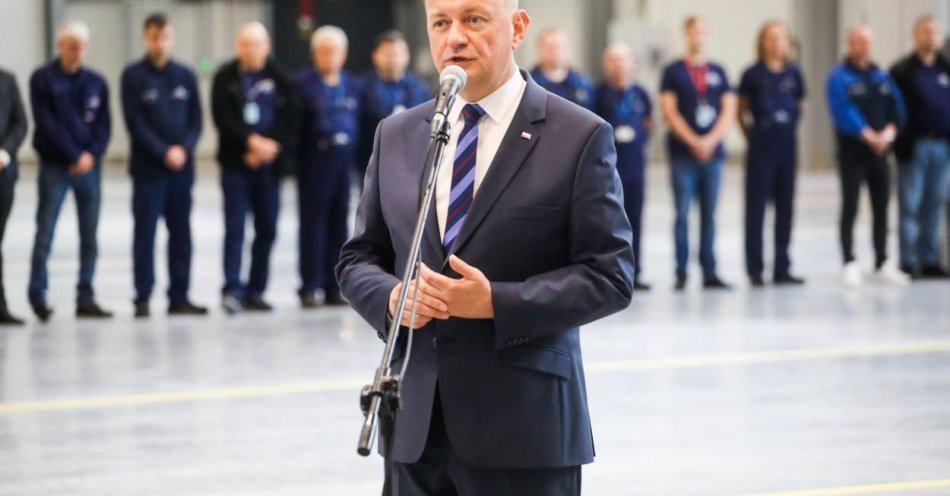 zdjęcie: Zakończyliśmy dziś odbiór trzeciego zestawu bezzałogowców / fot. PAP