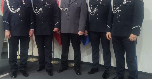 Święto Niepodległości: odznaczenia dla policjantów z Inowrocławia