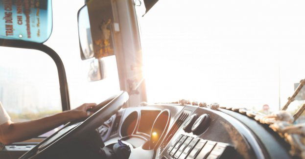 Wykaz punktów kontroli autobusów - wakacje 2023