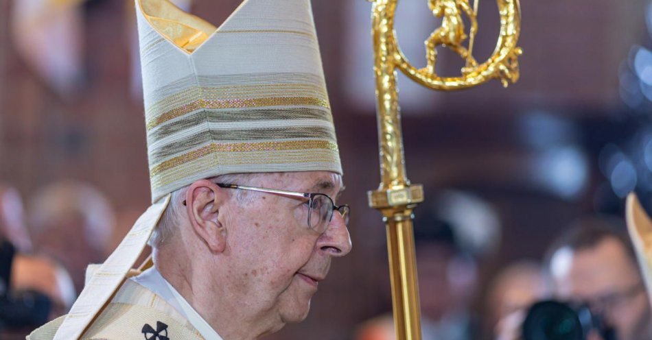 zdjęcie: Akty homoseksualne nie będą mogły zostać przez Kościół zaaprobowane / fot. PAP