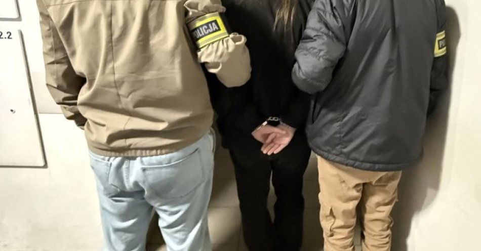 zdjęcie: Kolejne zatrzymanie w sprawie oszustwa na bezpieczne konto / fot. KMP Kielce