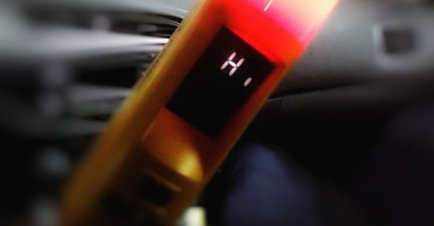 Miał ponad 2,5 promila i zablokował zatokę autobusową