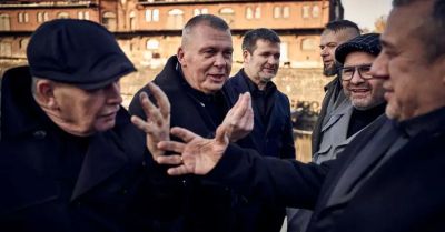 KONCERT Zespołu Raz, Dwa, Trzy... dzieści pięć okrążeń wokół słońca
