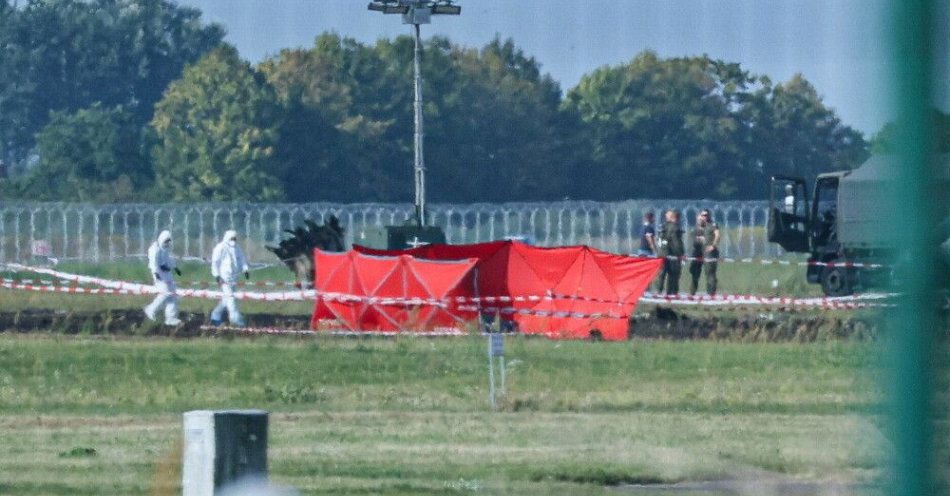 zdjęcie: Wszczęto śledztwo ws. katastrofy lotniczej z udziałem F-16 w Radomiu / fot. PAP