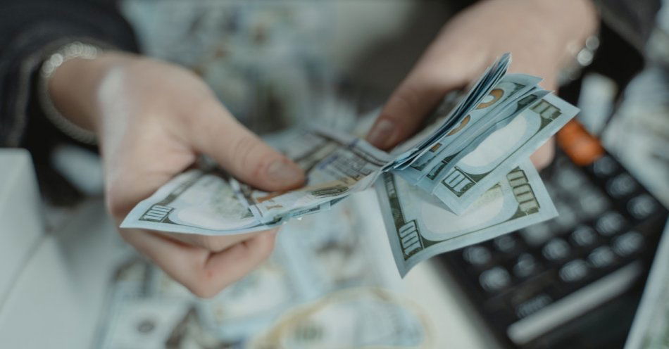 zdjęcie: Apel do seniorów! / pexels/6266445