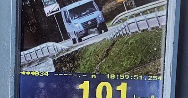 26-latek stracił uprawnienia za przekroczenie prędkości o 51 km/h, a 20-latek za przekroczenie prędkości w warunkach recydywy został ukarany mandatem