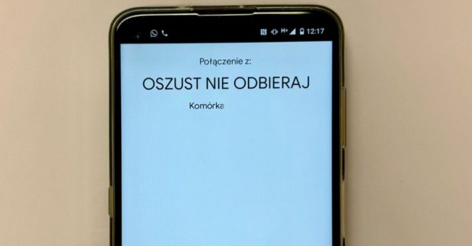 zdjęcie: Stracili blisko 320 tysięcy złotych / fot. KPP Nysa