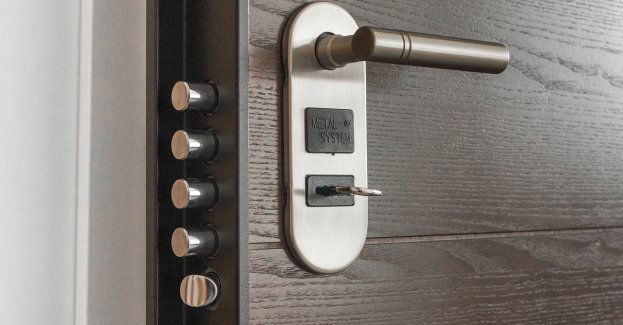 Zamykajmy drzwi nawet jeśli jesteśmy w domu - nie pozwólmy się okraść