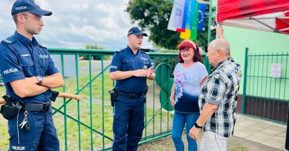 zdjęcie: Dzień Działkowca z jaworskimi policjantami / fot. KPP w Jaworze