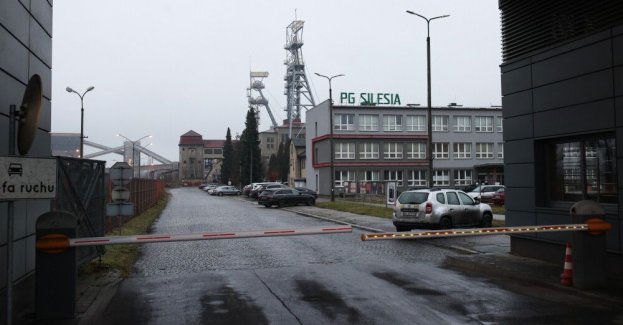 Trwa protest w kopani Silesia; pod ziemią przebywa 21 górników