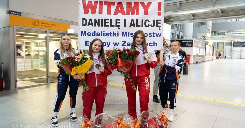 zdjęcie: Zapaśniczki Cementu Gryf Chełm z medalami mistrzostw Europy do lat 23 / fot. nadesłane