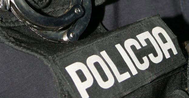 Amfetaminę ukryła w odkurzaczu, a jej krewny krajankę tytoniową w altance