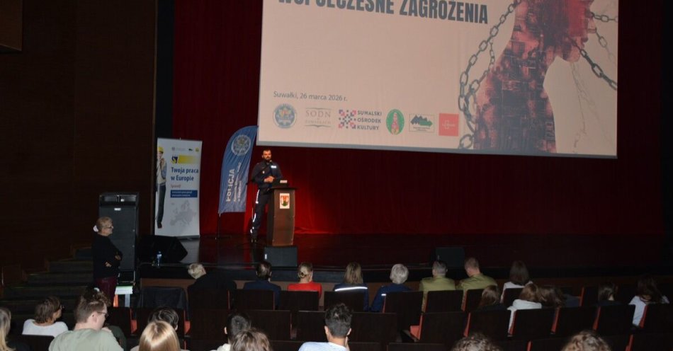 zdjęcie: Konferencja w Suwałkach o handlu ludźmi i przeciwdziałaniu / fot. KMP Suwałki
