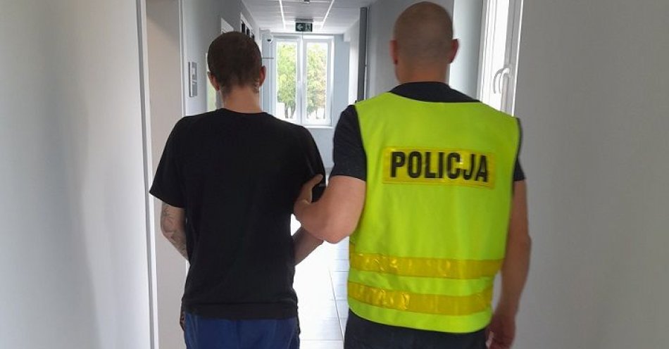 zdjęcie: Ukradli rowery i hulajnogę-zostali zatrzymani przez policjantów / fot. KPP w Pruszczu Gdańskim