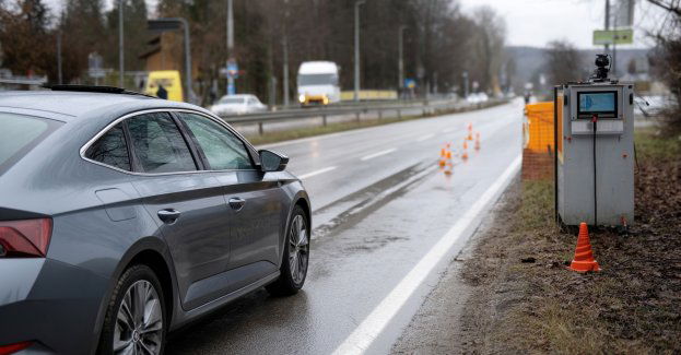 Proces kierowców obwinionych o jazdę po mieście z prędkością ok. 300 km/h
