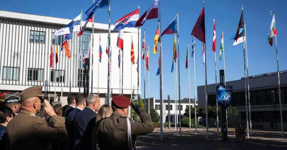 zdjęcie: Centrum NATO przeprowadziło szkolenie przed misją w Iraku / fot. PAP