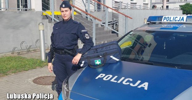 #PomagamyiChronimy – policjanci opatrzyli rannego rowerzystę