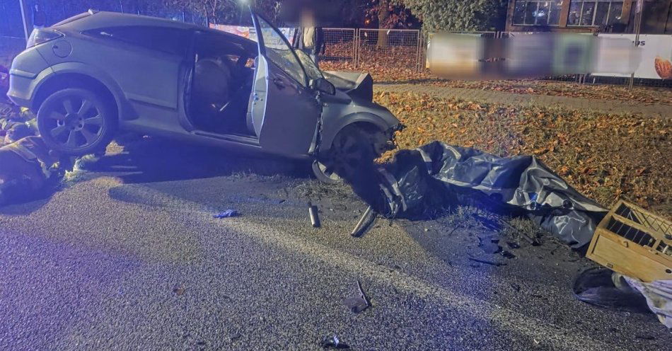 zdjęcie: Śmiertelny wypadek na DK10 w Dzierzążni. Nie żyje 22 letni kierowca / fot. KPP w Płońsku Wypadek DK 10 Dierzążnia