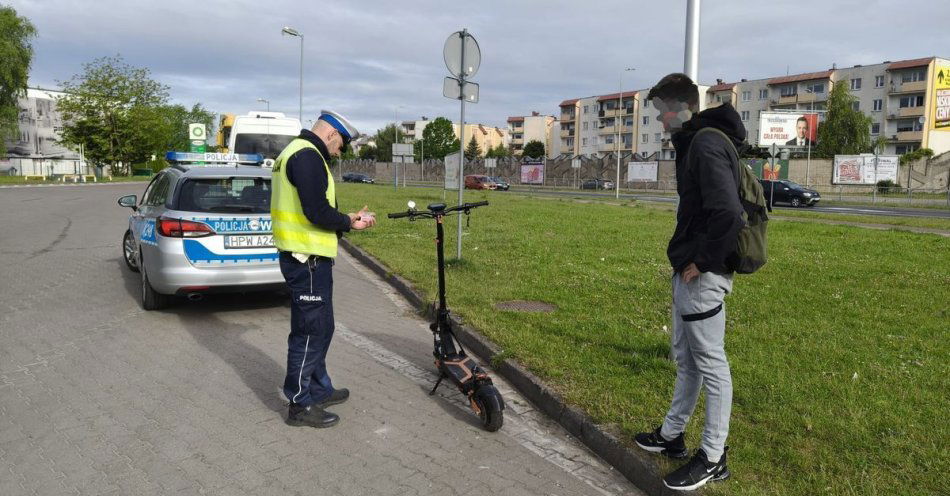 zdjęcie: Rowerzyści i użytkownicy hulajnóg pod lupą koszalińskiej drogówki / fot. KMP w Koszalinie