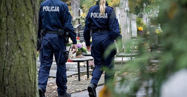 Policja apeluje o ostrożność na cmentarzach w Elblągu