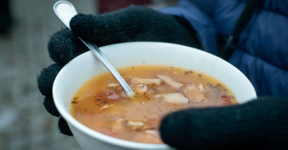 zdjęcie: Trochę ciepła dla bezdomnego - kolejna edycja akcji pomocy / fot. nadesłane