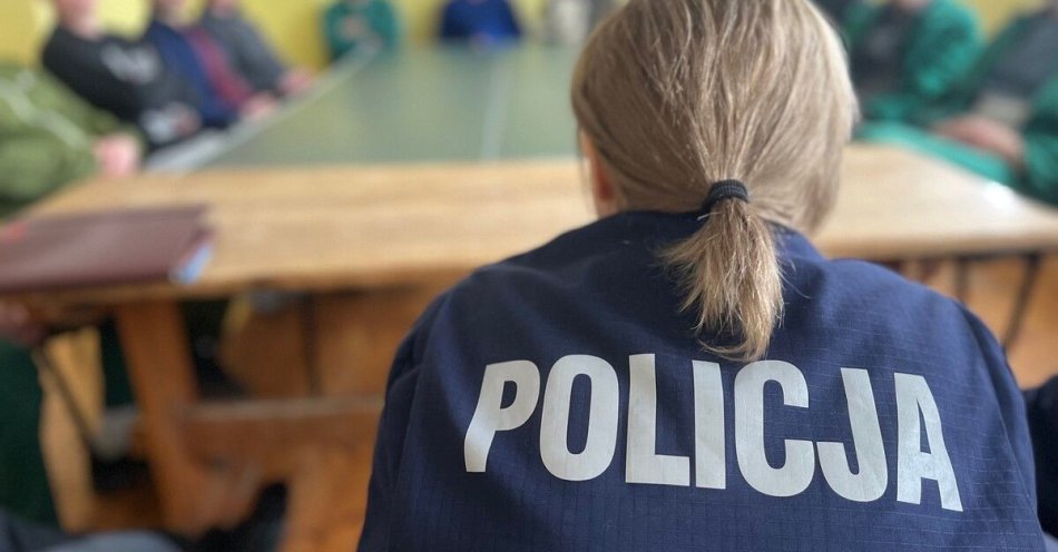 zdjęcie: Wstrząsające wyznania więźniów w programie PROSTA DROGA / fot. KPP w Starogardzie Gdańskim
