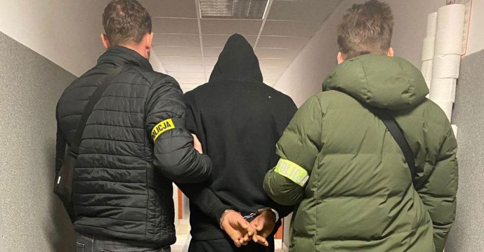 zdjęcie: Policjanci zatrzymali poszukiwanego. Próbował uciec przez taras / fot. KMP Lublin