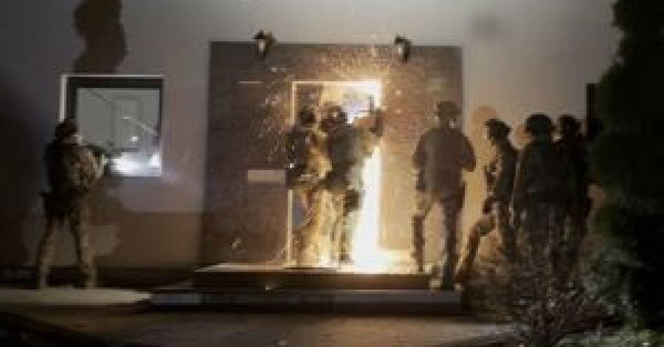 zdjęcie: Rozbito grupę przestępczą handlującą nielegalnymi papierosami / fot. KMP w Jeleniej Górze