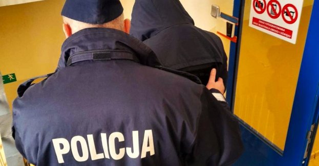 Policjanci zatrzymali mężczyznę, podejrzewanego o kradzież wkrętarki.