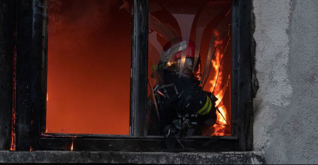 Dwie ofiary śmiertelne pożaru domu