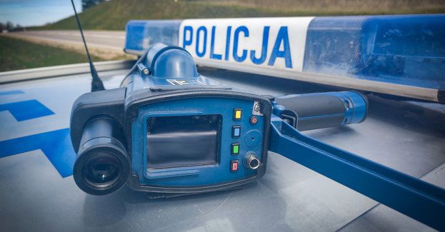 Motocyklista za szybką jazdę stracił prawo jazdy