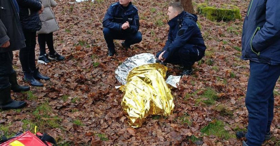 zdjęcie: Szczęśliwe odnalezienie 86 latka po trzech godzinach poszukiwań / fot. KPP w Lubinie