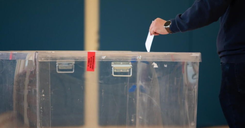 zdjęcie: W Toruniu wygrał Trzaskowski – 42 proc., Nawrocki – 20,85 proc. / fot. PAP