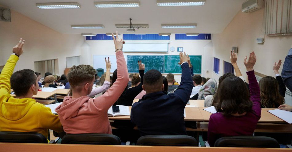 zdjęcie: Cztery katowickie placówki edukacyjne przejdą termomodernizację dzięki unijnemu wsparciu / v11573784